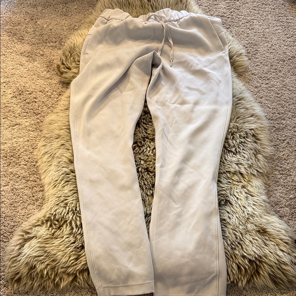 Lululemon on the Fly Pant. Full length